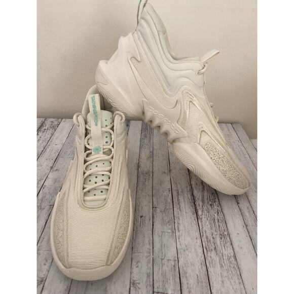 Nike Cosmic Unity 2 Men's Sneakers Coconut Milk White Black Sz 14 - Picture 3 of 9